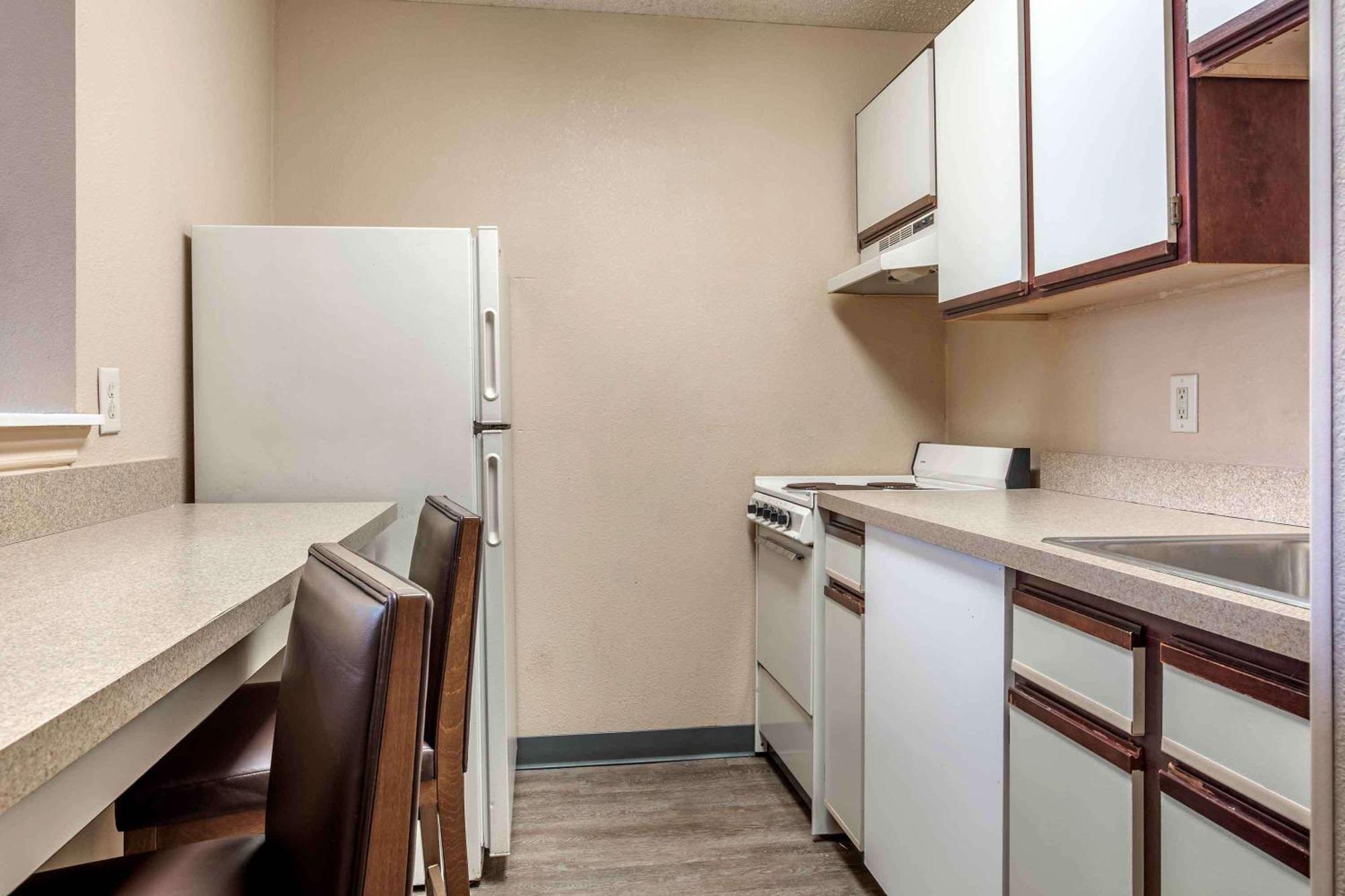 Extended Stay America Suites - Arlington - Six Flags Exteriör bild