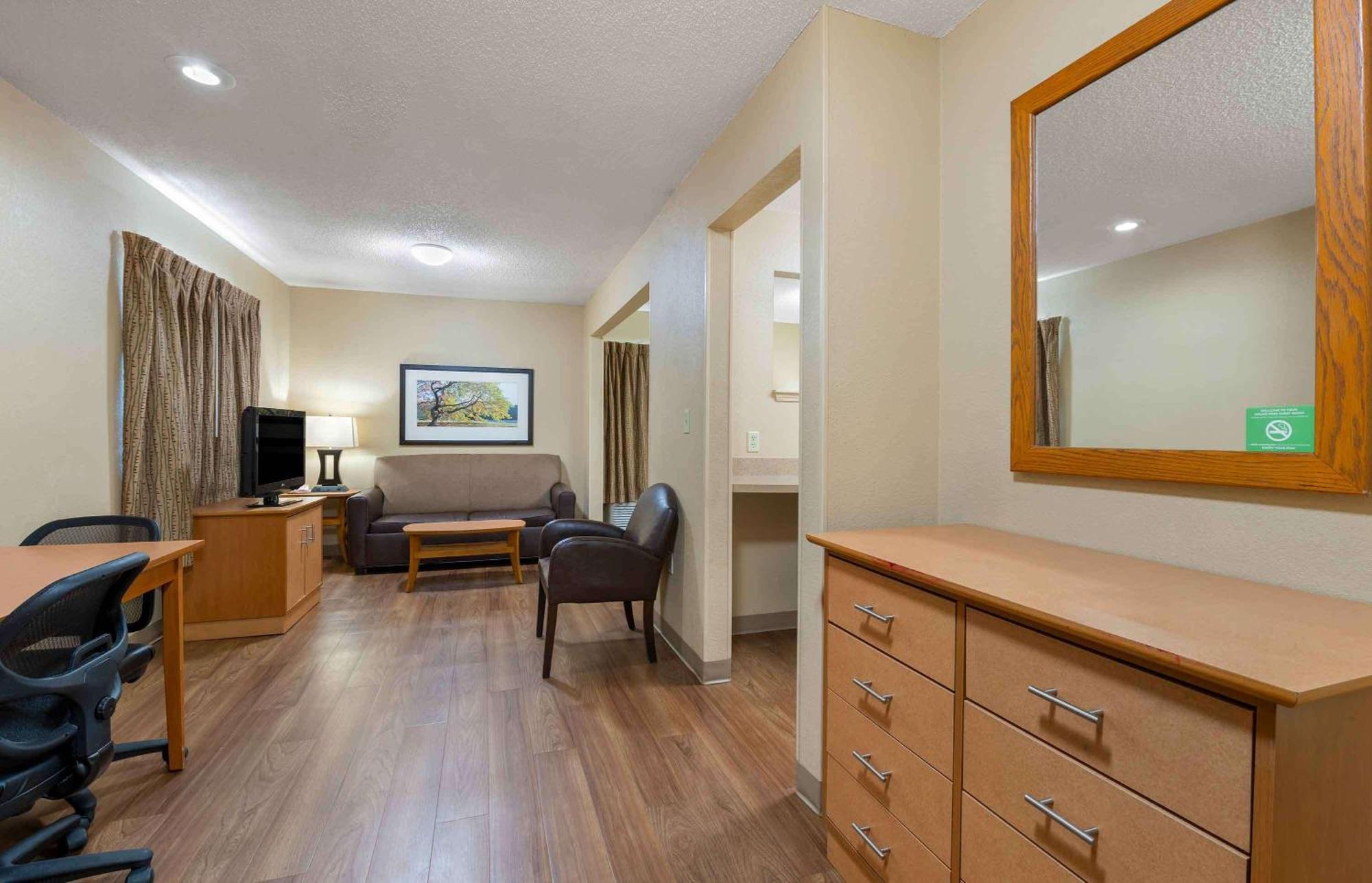 Extended Stay America Suites - Arlington - Six Flags Exteriör bild