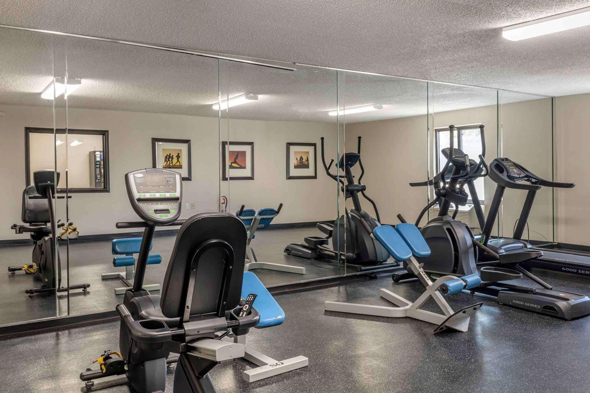 Extended Stay America Suites - Arlington - Six Flags Exteriör bild